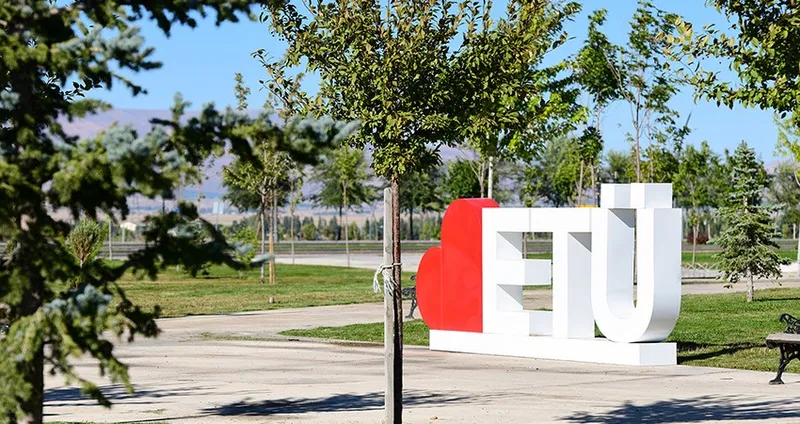 ETÜ öğrenci toplulukları ÜNİDES’ten 4 proje için destek aldı
