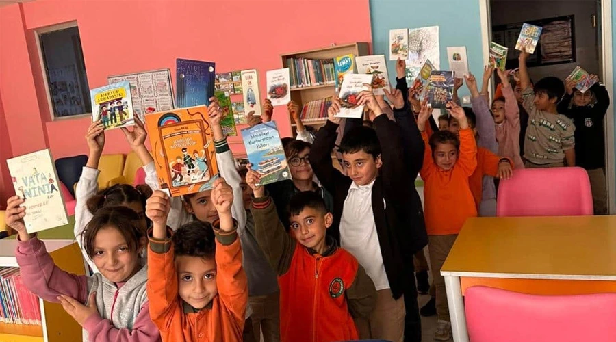 Mevlana Halit İlkokulu Öğrencilerinden 