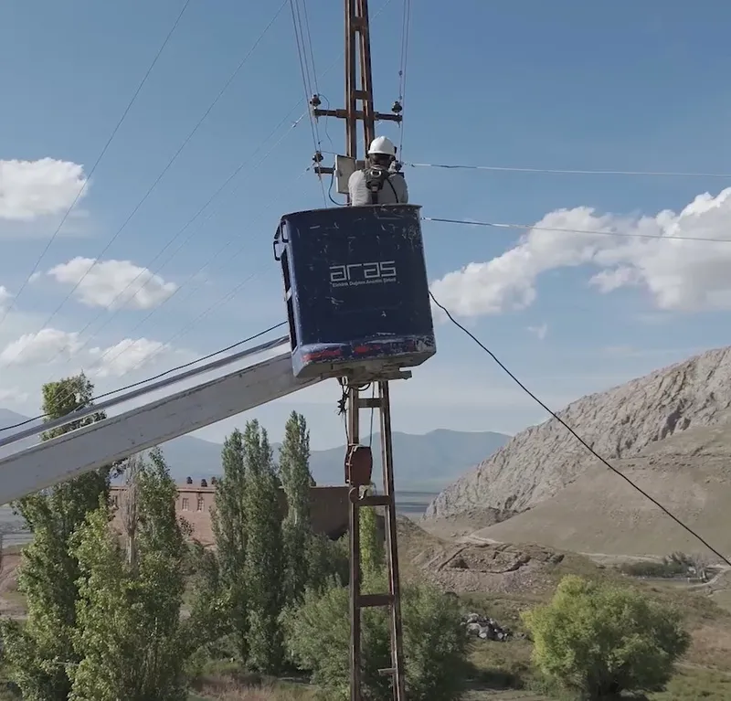 Aras Elektrik’ten Doğubayazıt’a güçlü enerji altyapısı yatırımı
