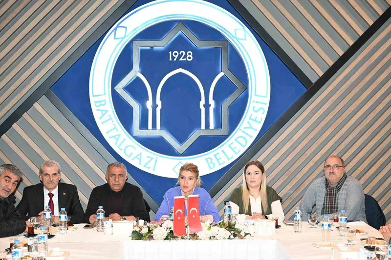 Milletvekili Ölmeztoprak: 