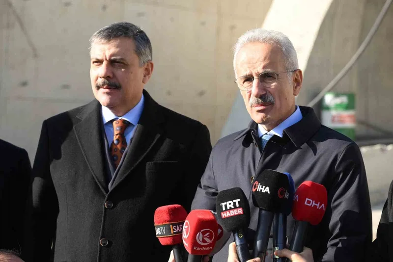 Ulaştırma ve Altyapı Bakanı Uraloğlu: 