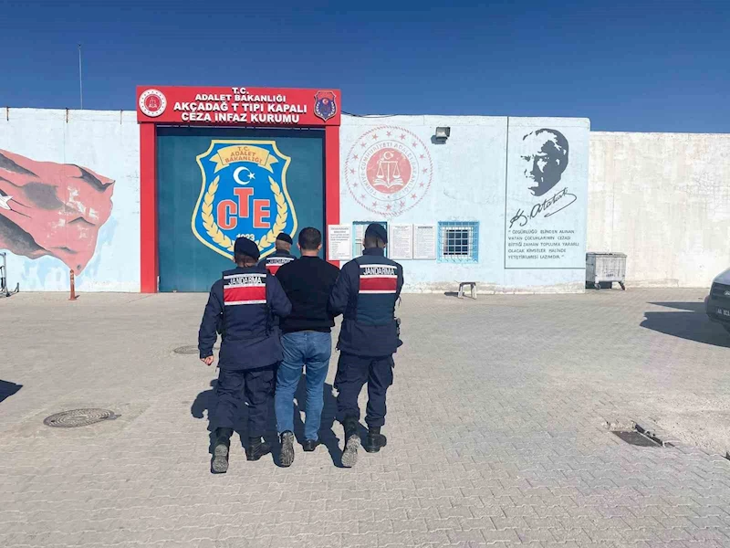 Kesinleşmiş cezası bulanan FETÖ firarisi yakalandı
