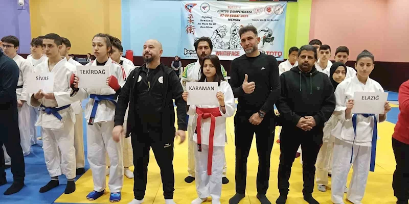 Muay Thai’de Elazığ, madalyaları kaptı
