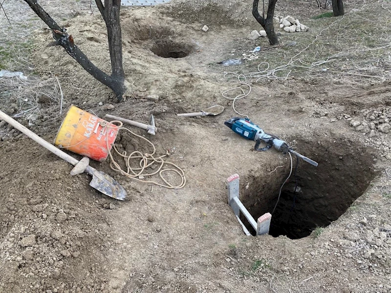 Elazığ’da kaçak kazı yapan 3 kişi suçüstü yakalandı
