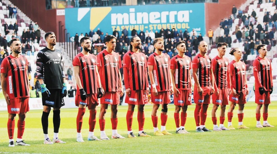 Liderlik Yarışında Yine Kayış: Aksarayspor Koltuğu Kapıyor, Vanspor İse Puansız Kalıyor!