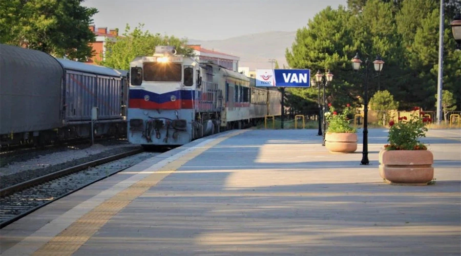 Van-Tahran Tren Seferleri 5 Yıl Sonra Yeniden Başlıyor: İlk Biletler Yarın Satışta