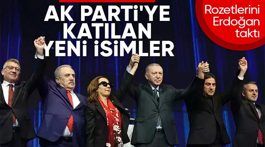 Erdoğan, Yeni Partililere Rozet Taktı: İyi Parti ve Gelecek Partisi
