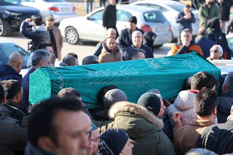 Başından vurulan diş hekimi memleketi Elazığ’da son yolculuğuna uğurlandı
