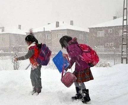 Erzincan’da eğitime kar tatili
