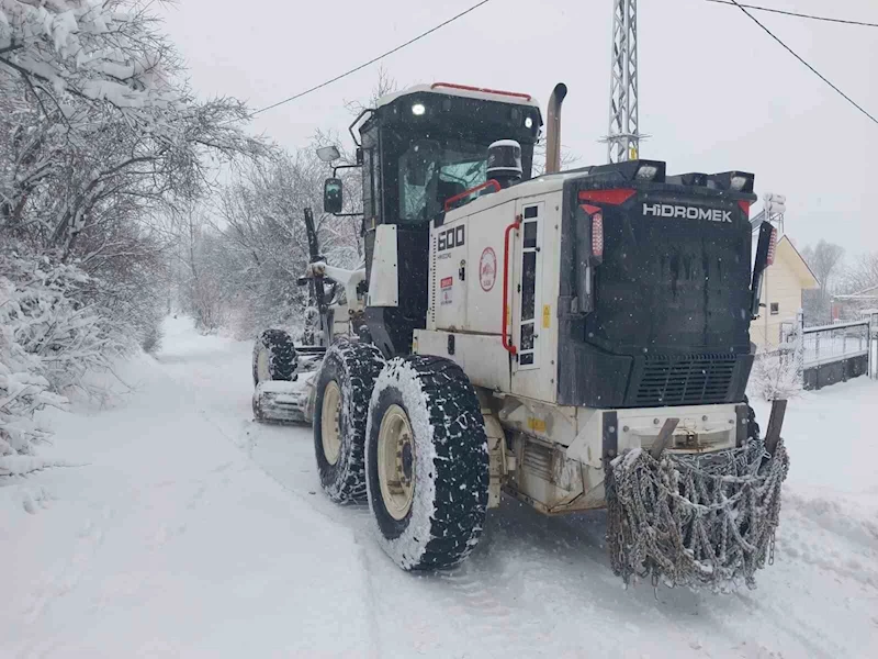 Elazığ’da 172 köy yolu ulaşıma kapandı
