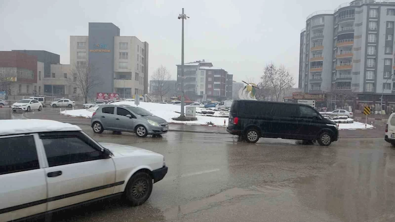 Malatya’da kar yağışı etkili oluyor
