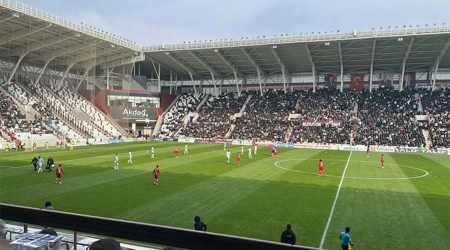 Hakem Değişikliği Sonrası Vanspor Düşüşte: Elazığspor