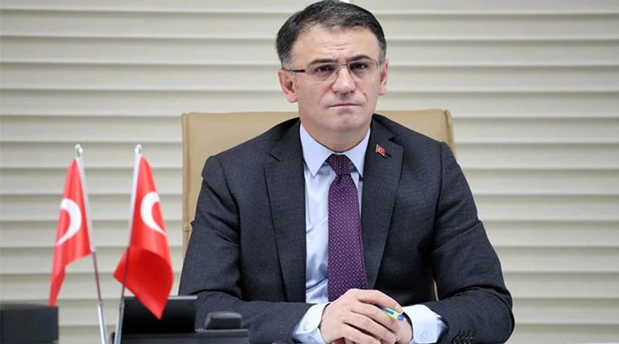 Van Valisi Balcı
