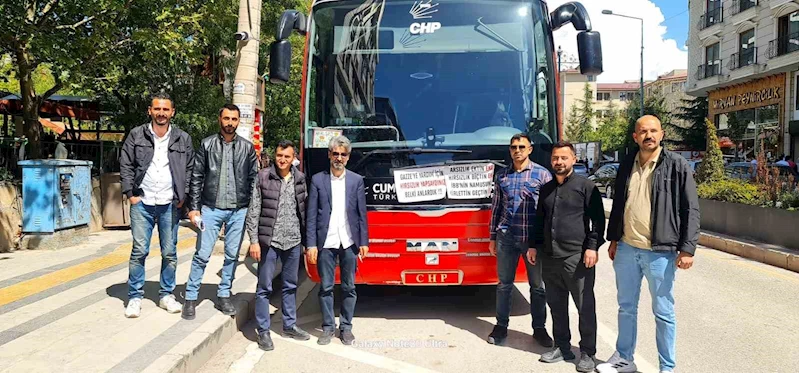 Van’da CHP Lideri Özgür Özel’e pankartlı protesto
