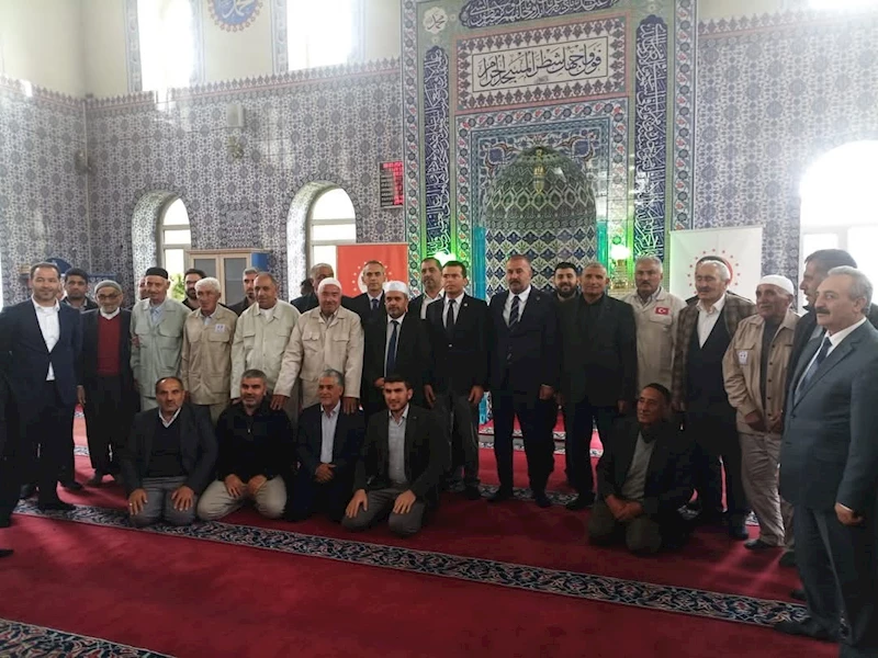Tutak’ta hacı adayları kutsal topraklara uğurlandı

