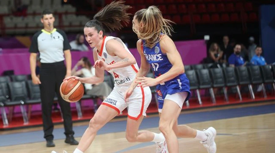 A Milli Kadın Basketbol Takımı Fransa