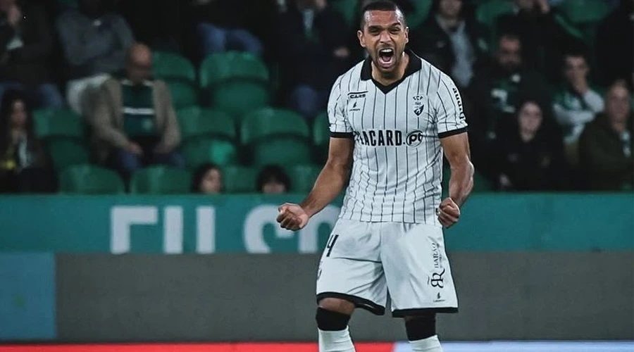 Vanspor Defansa Güç Takviyesi Yaptı: Lucas Henrique ile Anlaşma Sağlandı!