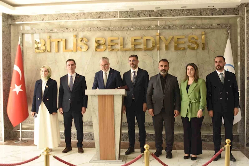 Çalışma ve Sosyal Güvenlik Bakanı Işıkhan Bitlis’te

