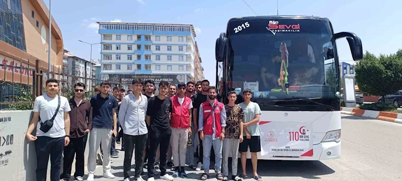 Patnos’tan Gençler, ’Medeniyet, Tarih ve Kültür Kampları’na uğurlandı
