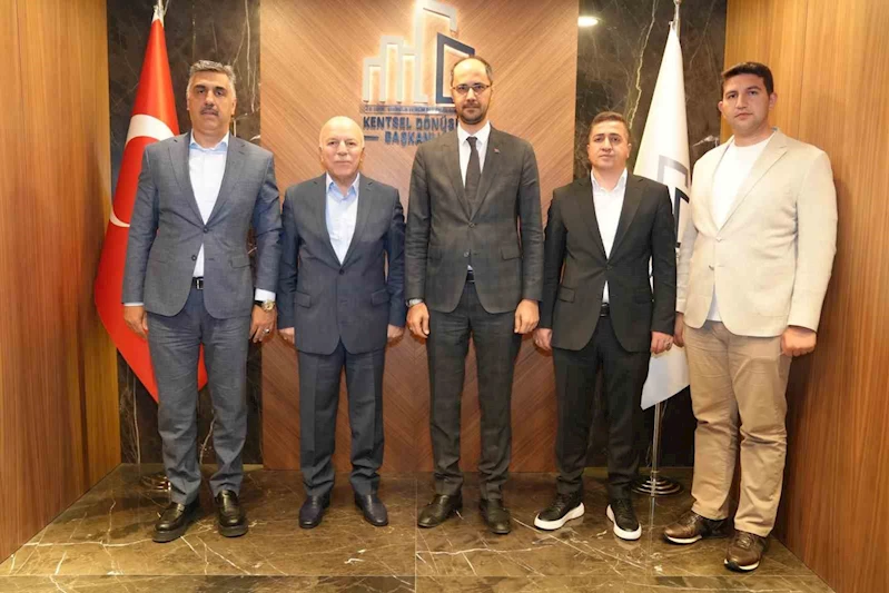 Başkan Sekmen’den kentsel dönüşüm mesaisi
