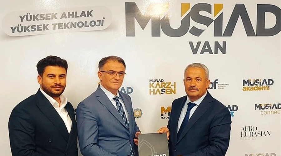 Vali Balcı