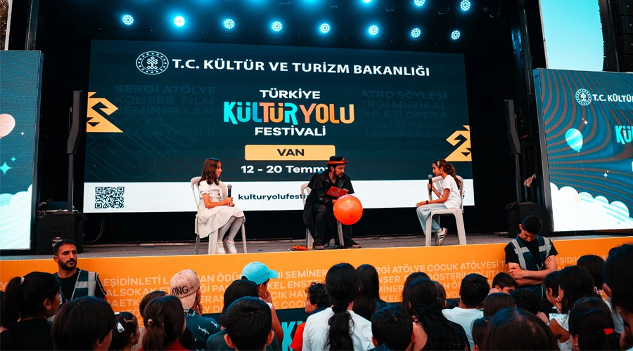 Van Kültür Yolu Festivali Coşkusu Sona Erdi
