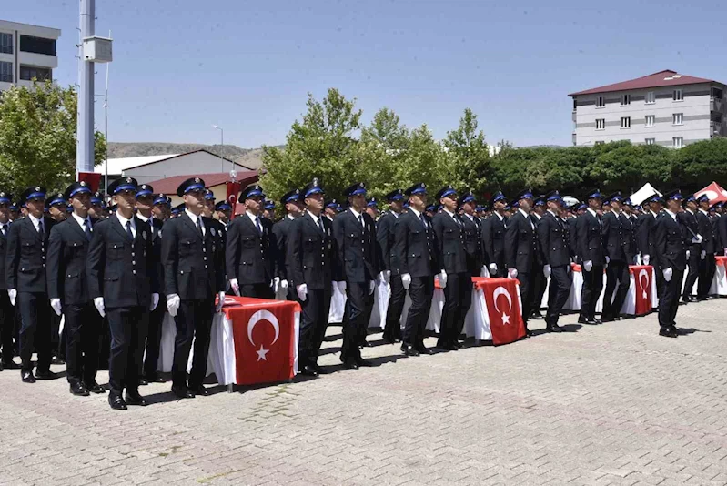 Bitlis POMEM’den 213 yeni polis adayı mezun oldu
