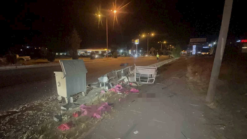 Elazığ’da otomobil ile elektrikli motosiklet çarpıştı: 2’si ağır 3 yaralı
