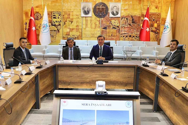 Erzincan’da sahipsiz hayvanlar ve doğal yaşam alanları için değerlendirme toplantısı yapıldı
