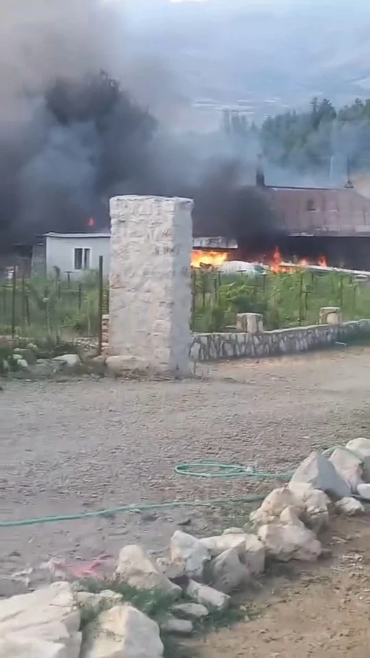 Elazığ’da ev yangını
