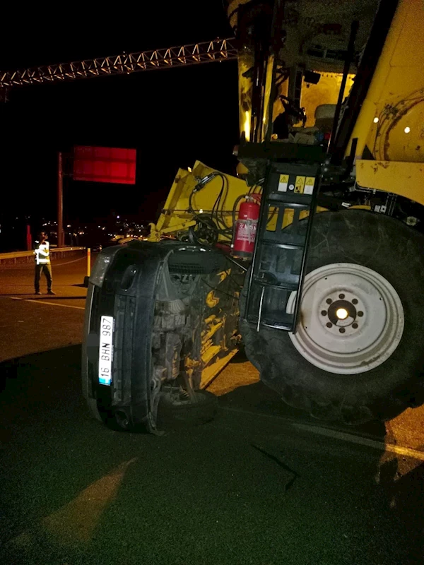 Ağrı’da kamyonet biçerdöverle çarpıştı: 2 yaralı
