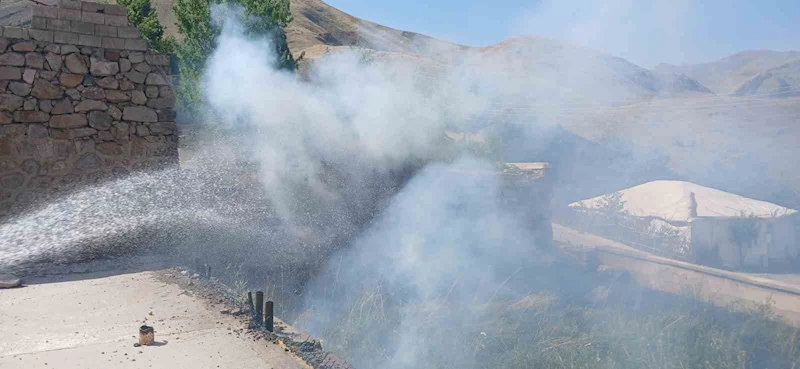 Hakkari’de 2 ayrı yangına müdahale edildi
