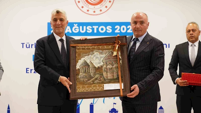 Özakalın Bakan Bolat’a iş dünyasının beklentilerini anlattı

