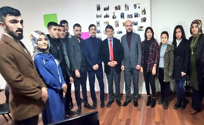 AK Parti Van İl Başkanı Türkmenoğlu İpekyolu İlçe Başkanı Görgülü’yü ziyaret etti