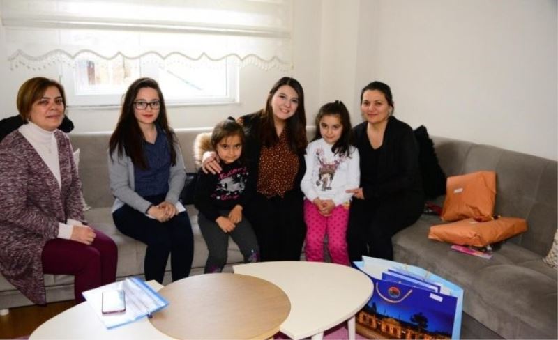 Ardahan’da “1 Çocuk 1 Dünya Projesi” kapsamında aile ziyaretleri devam ediyor