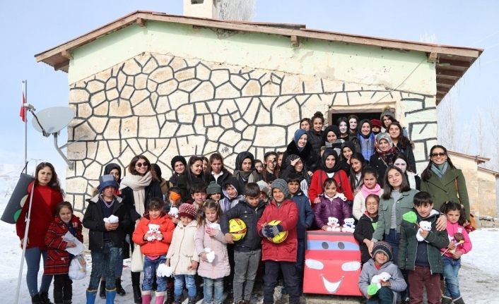 Başkale Belediyesinden ‘Bir oyun bin tebessüm’ projesi