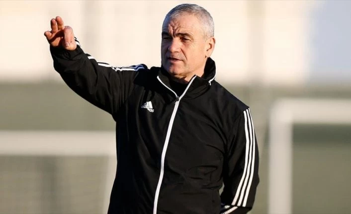 Demir Grup Sivasspor Teknik Direktörü Rıza Çalımbay transfer bekliyor