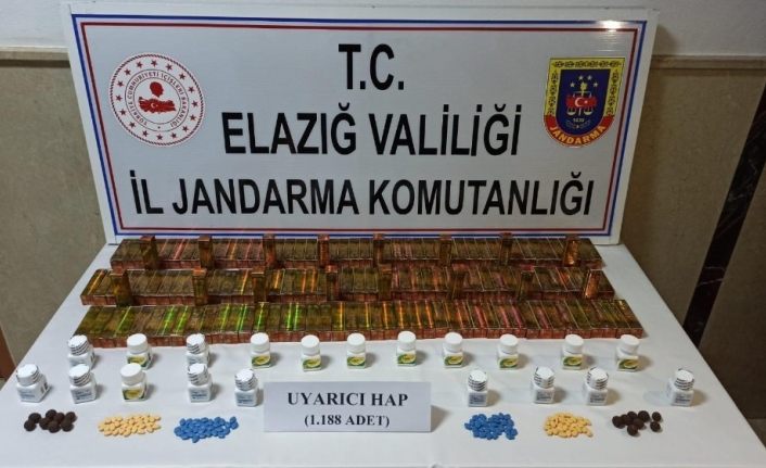 Elazığ’da bin 308 adet uyarıcı hap ele geçirildi