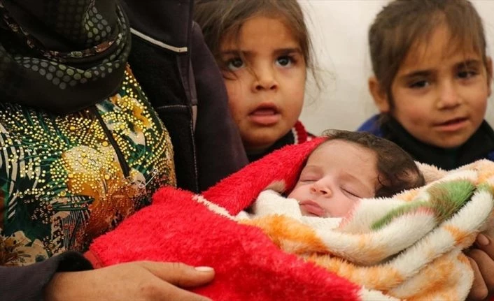Göç yolunda doğan İdlibli bebek tedavi için yardım bekliyor