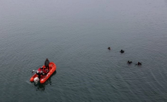 Gülistan’ı bulmak için 3 ROV cihazı ve 150 kişilik ekip arama çalışması yapıyor