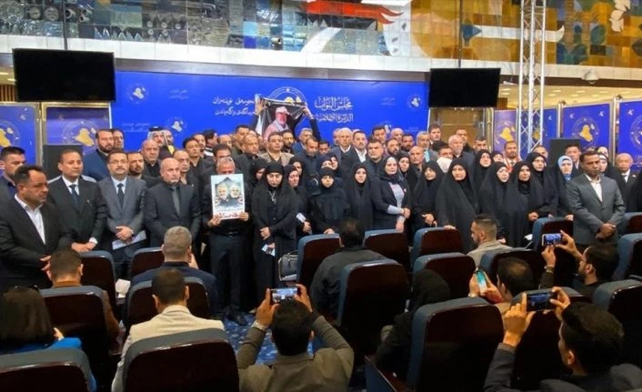 Irak Meclisi ABD güçlerinin ülkeden çıkarılmasına karar verdi