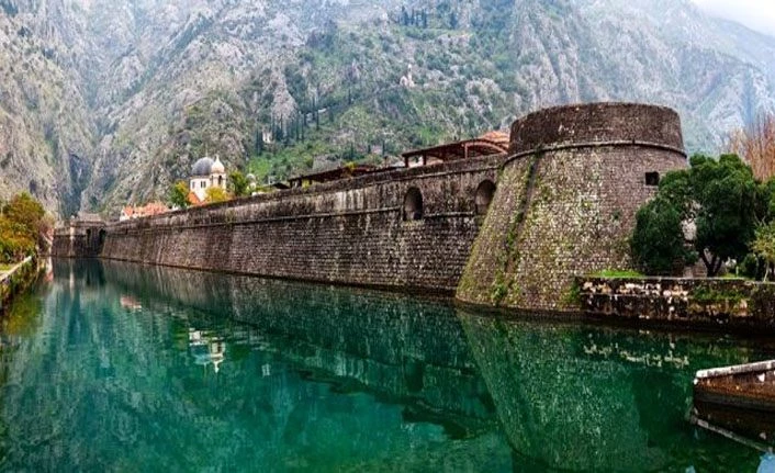 Karadağ nerede? Karadağ'a nasıl gidilir? Karadağ dili ve dini