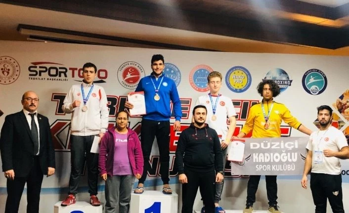 Kicklight Türkiye Şampiyonu Pasinlerli Hakan Koç oldu