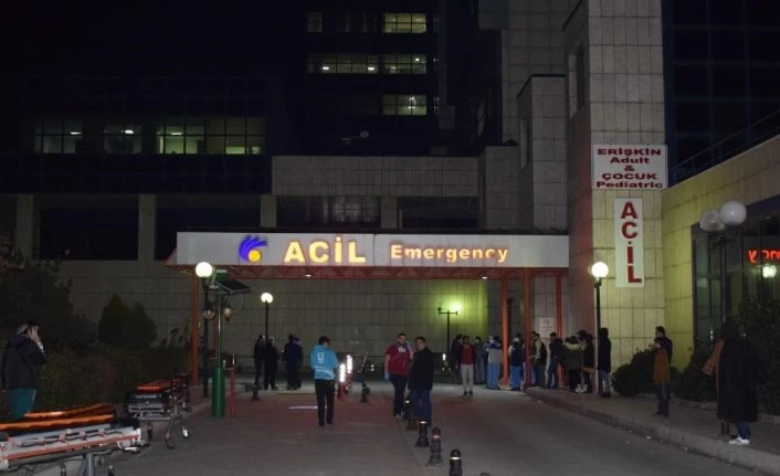 Malatya’da cinayet soruşturması yürüten 3 asker siyanür zehirlenmesi şüphesiyle hastaneye kaldırıldı