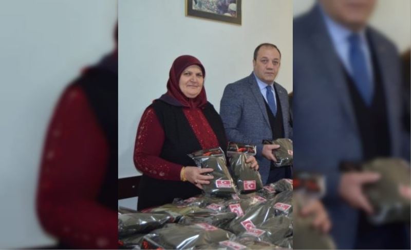 MHP Erzurum Kadın Kollarından askere  sıcak destek