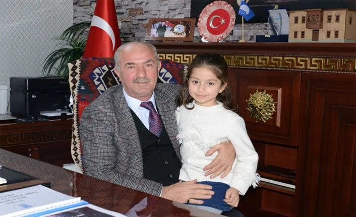 Minik Besra’dan Van Tuşba Belediye Başkanı Akman’a ziyaret