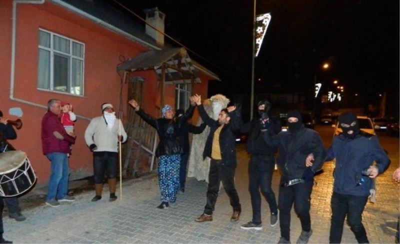 Posof yeni yıla davul zurna ile girdi