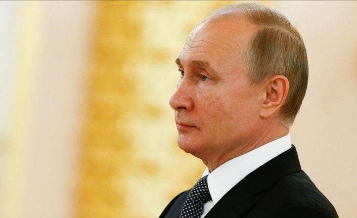 Putin, Karadeniz’de Rus donanmalarının tatbikatını izledi