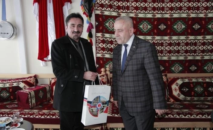 Rektör Pakiş, gazetecilerle bir araya geldi