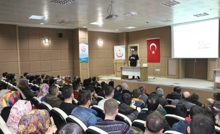 Sağlık personeline "İnme" farkındalık eğitimi